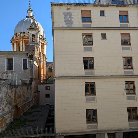 La Dimora Di Dora Apartment Naples Luaran gambar
