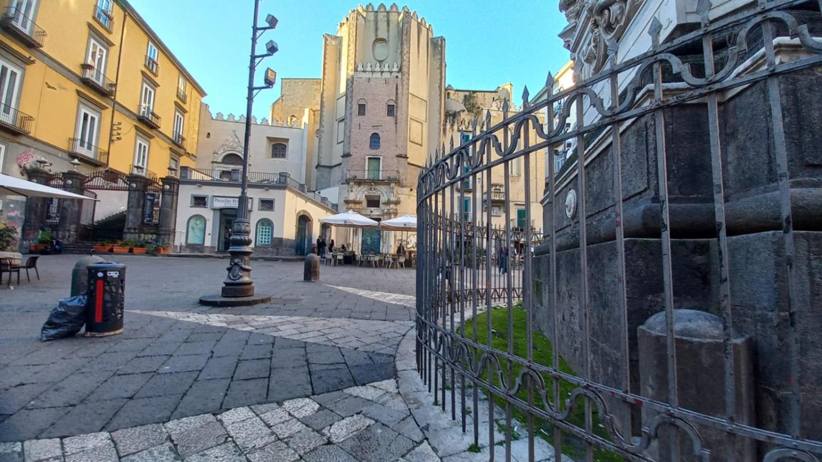 La Dimora Di Dora Apartment Naples Luaran gambar